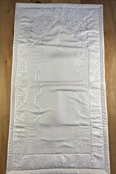 bohemian buldan Home's White Embroidered Silk Taffeta Prayer Rug