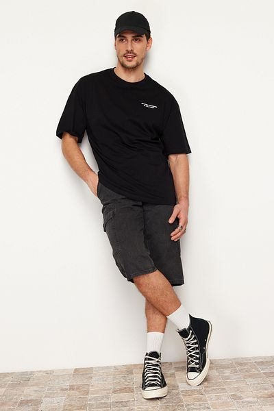 Trendyol Collection Κείμενο εμπριμέ Μαύρο υπερμεγέθη βαμβακερό μπλουζάκι - TMNSS24TS00014