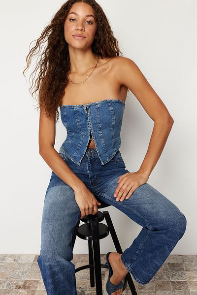 Trendyol Collection Sötétkék varrás részletes pánt nélküli nyakkivágású farmer mellszobor TWOSS24BS00009