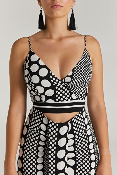 Nur OSKAY Siyah Puantiyeli Püsküllü Etek Büstiyer Takım