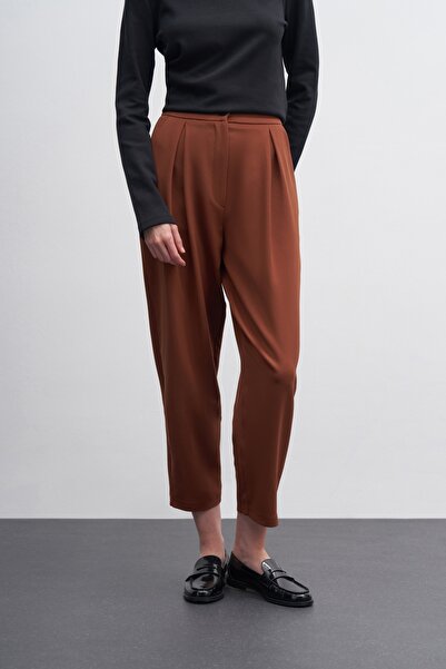 EBU Prive Жіночі штани Slouchy шоколадно-кавового кольору