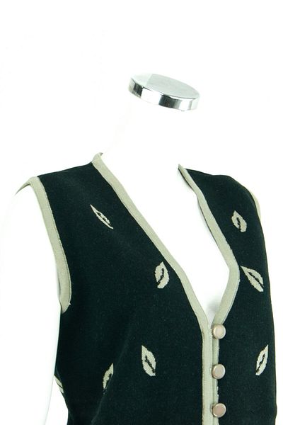 Oppland Women Mother Boutique Vest Knitwear Winter Three Button Rose Motif Lycra Wool Woven
