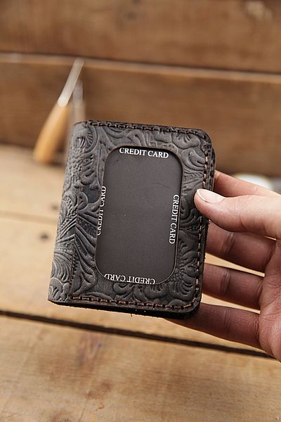 New Coast Leather 1900's Ανδρικό πορτοφόλι από γνήσιο δέρμα με χειροποίητο σχέδιο