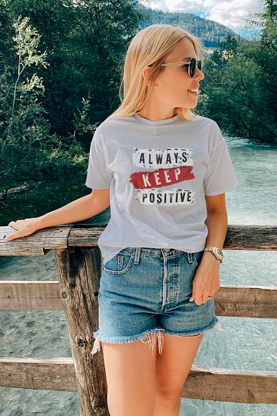 ADA BEBEK ÇOCUK Γυναικείο μπλουζάκι με λαιμόκοψη 100% βαμβάκι με στάμπα Always Keep Positive