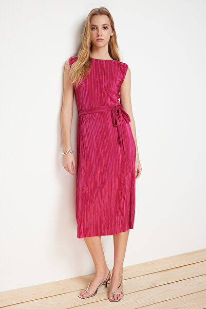 Trendyol Collection Fuchsia Midi Knitted Dress - Straight Padded, Belted Pleat Twoss24el00131