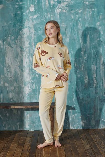 MEBA Yellow Teddy Bear Pattern Printed Soft Velvet Women's Pajama Set -11