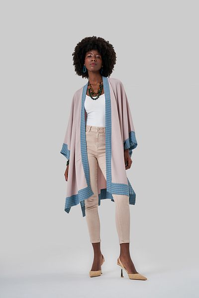 Mizalle Bat Sleeve Colored Kimono