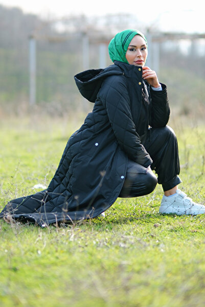 Minel Women's Black Furry Quilted Coat with Snap Detail