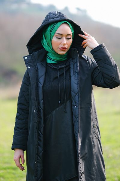 Minel Women's Black Furry Quilted Coat with Snap Detail