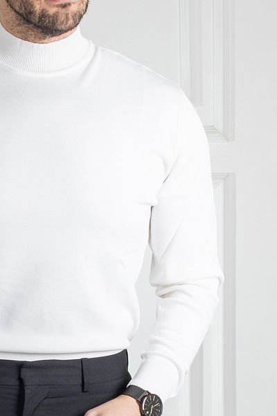 Sarar Interview Wraps Half Turtleneck Rayon White Knitwear Sweater