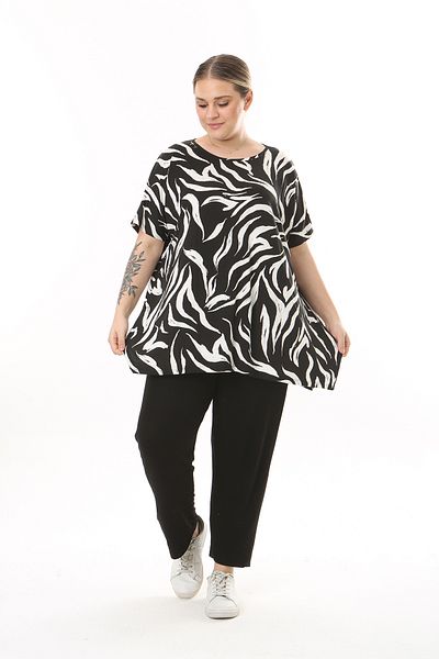 XL Modam WOMEN'S LARGE SIZE BLACK AND WHITE PATTERNED LYCRAL TUNIC
