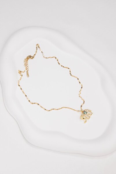 Sacha Accessories قلادة من الفولاذ الذهبي على شكل فيل