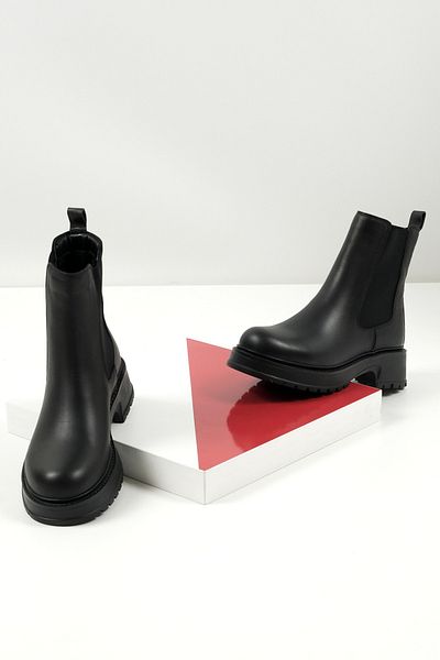 Bulls & Gulls Genuine Leather Rubber Sole Women's Chelsea Boots