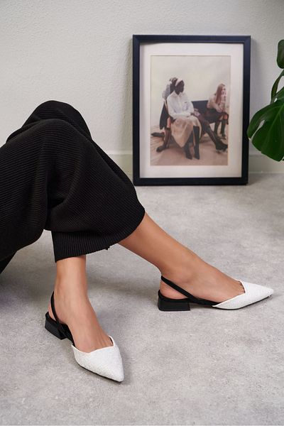 NİŞANTAŞI SHOES Elvira Damen-Ballerinas mit weißem Kelim-Rücken, elastischem, spitzem Zehenbereich