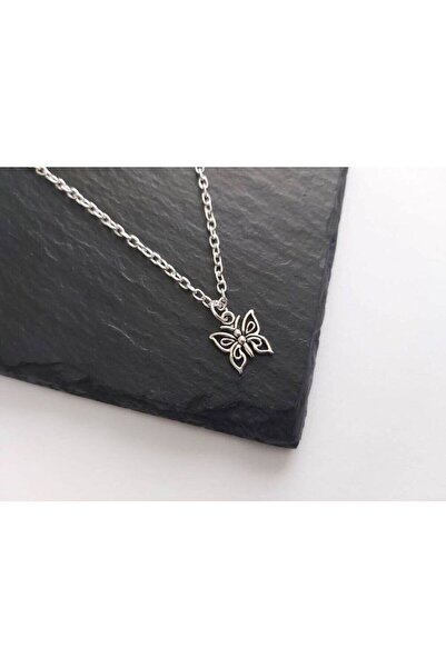 sleyshop minimal kelebek gümüş renk kolye