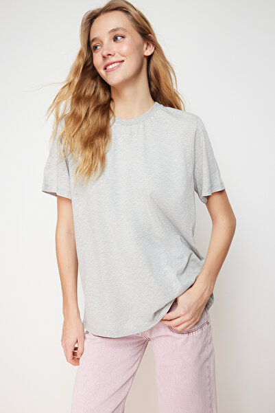 Trendyol Collection Gray Melange Basic Crew nyakú kötött póló TWOSS23TS00000
