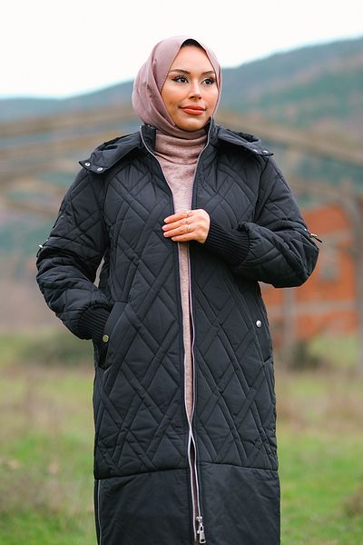 Minel Women's Black Rib Detailed Hooded Quilted Coat