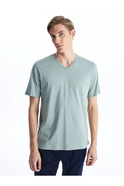 LC Waikiki LCWAIKIKI Classic Men's V-Neck Short Sleeve T-Shirt