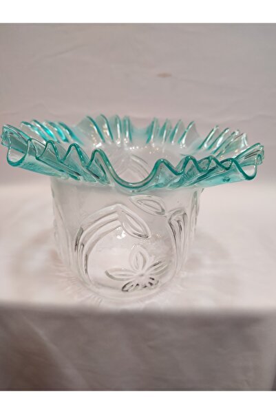 KUĞULU Kıvırcık Lambader Camı. Turkuaz Mavi-şeffaf Renkli.alt Çapı:10,00cm-h:15,50cm.