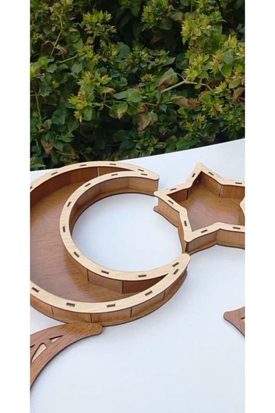 skycott Ramadan Arabic Writing Moon and Star Wooden Cookie Box