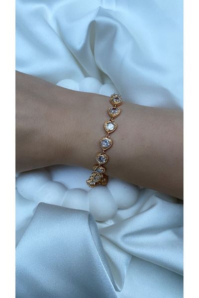 Accessories سوار من الفولاذ على شكل قلب ذهبي اللون