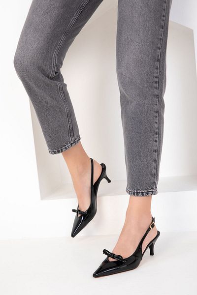 SOHO Black Patent Leather Women's Classic Heeled Shoes 18805