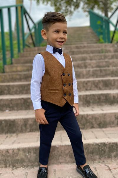 Merdia Kids Boy's Suit 6-Button Vest Bow Tie Tuxedo Brown