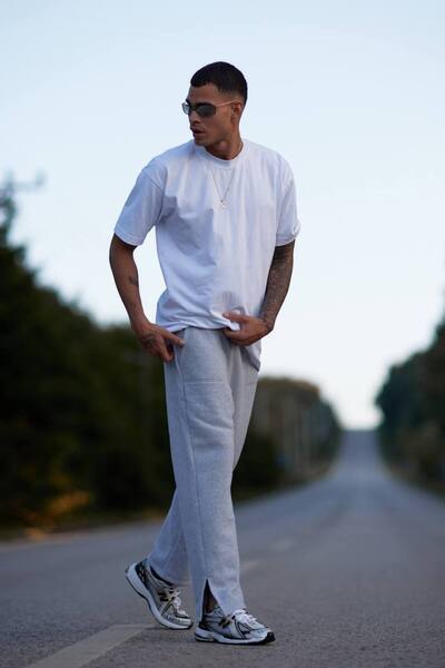 DAYN Men's Gray Loose Sweatpants with Pockets
