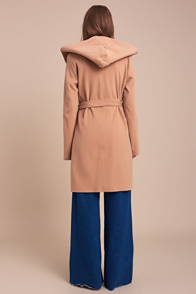 Pitti Women's Camel Hooded Short Coat 70510