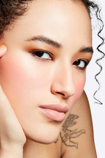M.A.C Kremsi Yapılı Pudra Allık - Extra Dimension Blush - Cheeky Bits 4 G