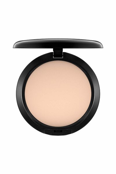 M.A.C Studio Fix Powder Plus Nc15 - 15g Medium-High Coverage Matte Finish Powder Foundation
