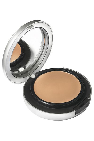 M.A.C Sweat and Moisture Resistant Studio Fix Tech Long Lasting Cream Foundation up to 12 Hours 10Gr