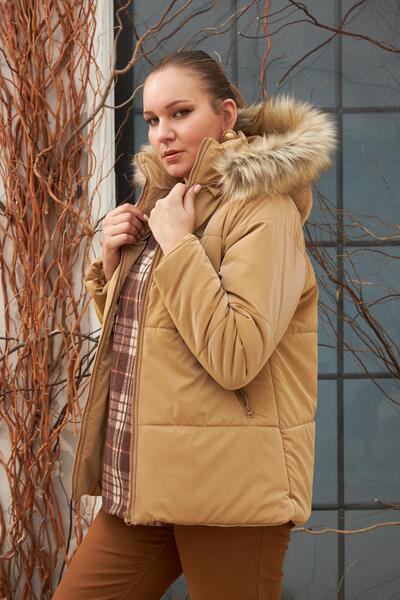 RMG Μπουφάν με κουκούλα από γυαλιστερό ύφασμα μεγάλου μεγέθους Camel Puffer