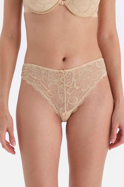 Dagi Beiges Accessoire mit detailliertem brasilianischem Spitzenhöschen