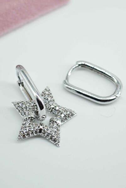 Dia Collet أقراط مرصعة بالنجوم الفضية اللون الفولاذية