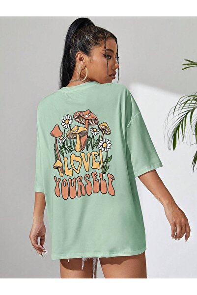 Tarzsokak Tricou cu umăr deschis cu grafică ciuperci și slogan