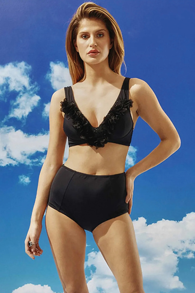 Bonesta Yaka Aksesuarlı Balenli Bikini Takımı