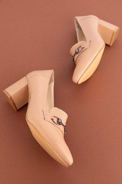 Gondol Kadın Hakiki Deri Klasik Topuklu Toka Detaylı Ayakkabı şhn.956 - Somon - 39