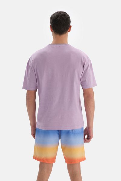 Dagi Lilafarbenes T-Shirt mit Rundhalsausschnitt