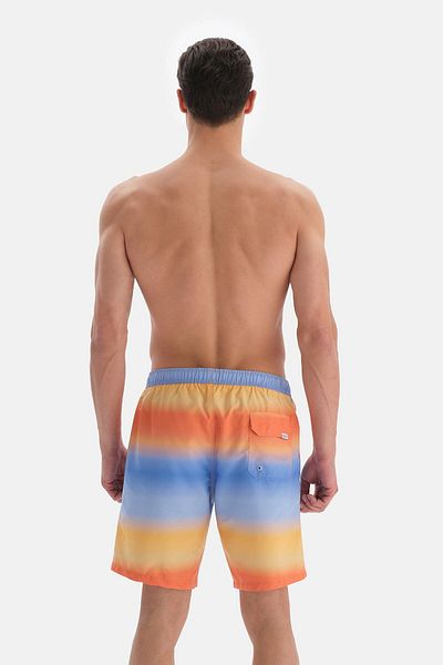 Dagi Lange Badeshorts mit Farbverlaufsmuster in Blau und Orange