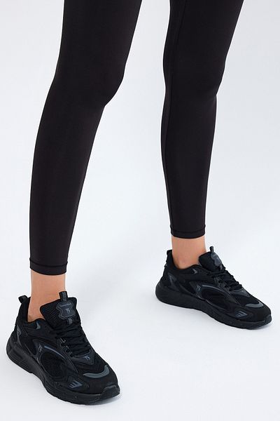 Tonny Black Bequeme Unisex-Schuhe mit schwarzer, geräucherter Phylon-Sohle