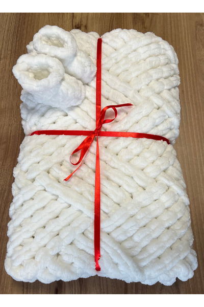 REDMOON Puffy Hand Knitted Blanket White Color 100x100
