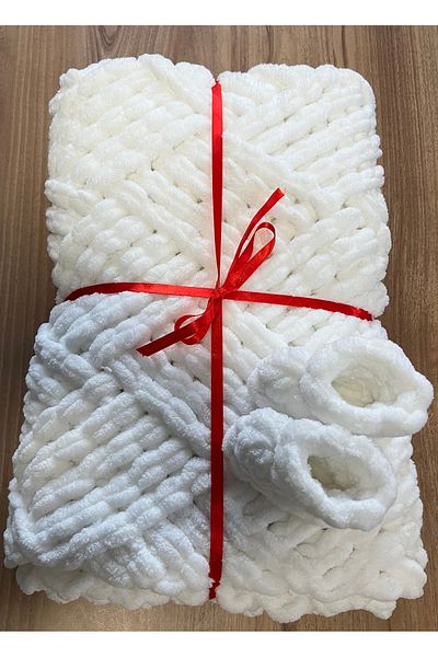 REDMOON Puffy Hand Knitted Blanket White Color 100x100