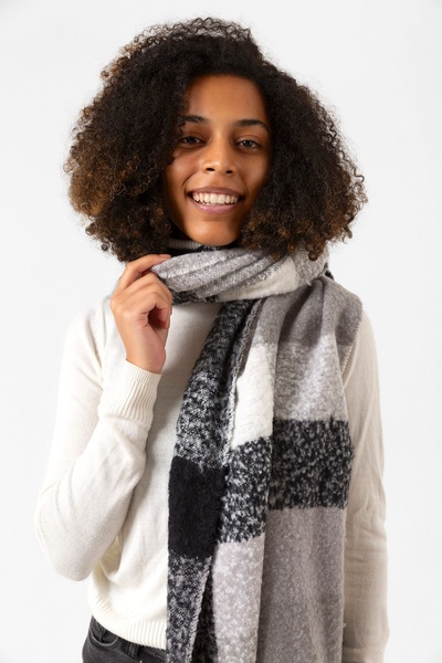 BALIENTE Black Thick Boucle Shawl Scarf for Women - 44x195 Cm