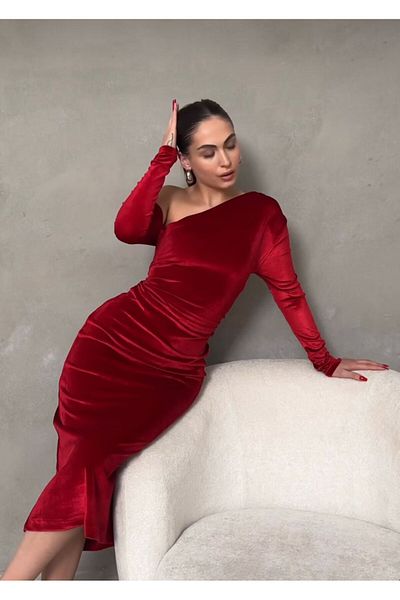 PEY MODA Boat Neck Velvet Open Shoulder Red Designer Dress