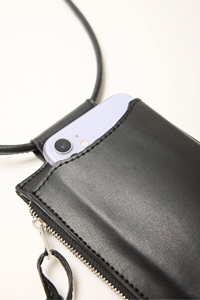 Manuka BLACK PHONE BAG WITH CARD
