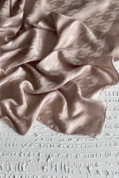 ARMANDA Italian Jacquard Houndstooth Pattern Shawl Mink