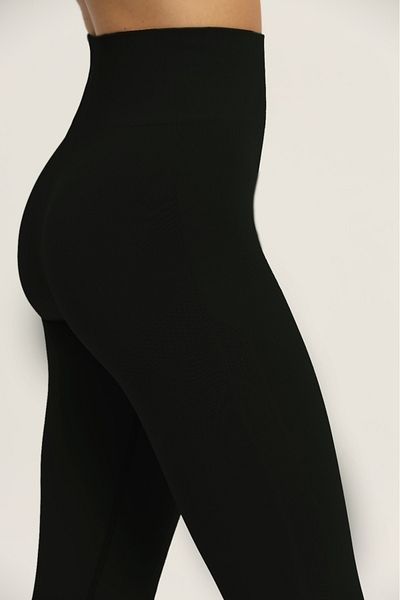 based on basics طماق رياضية سوداء بدون خياطة