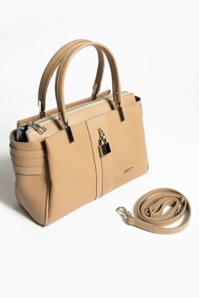 Just Polo حقيبة يد وكتف نسائية مقاومة للماء بلون الجمل MH502923