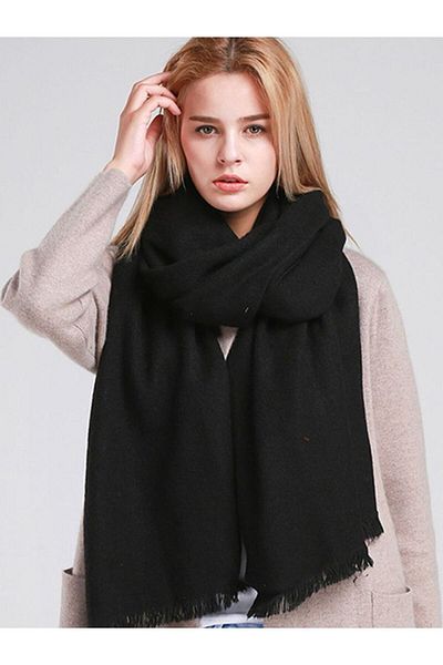Makro Optik Plain Black Thick Scarf